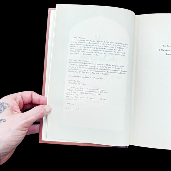 “Not Without My Daughter” by Betty Mahmoody  Hardcover Book - Picture 4 of 4